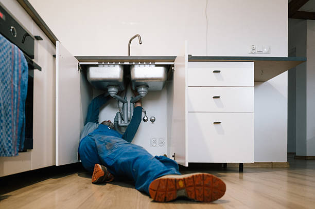 Professional Leak Detection technician working in Bandera, TX